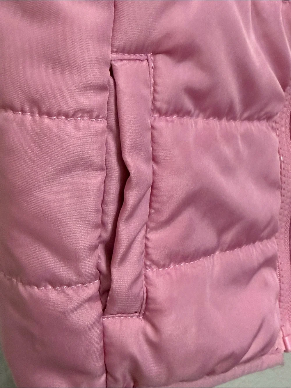 Disney Minnie Mouse Pink Sequin Puffer Vest 2T Flaw